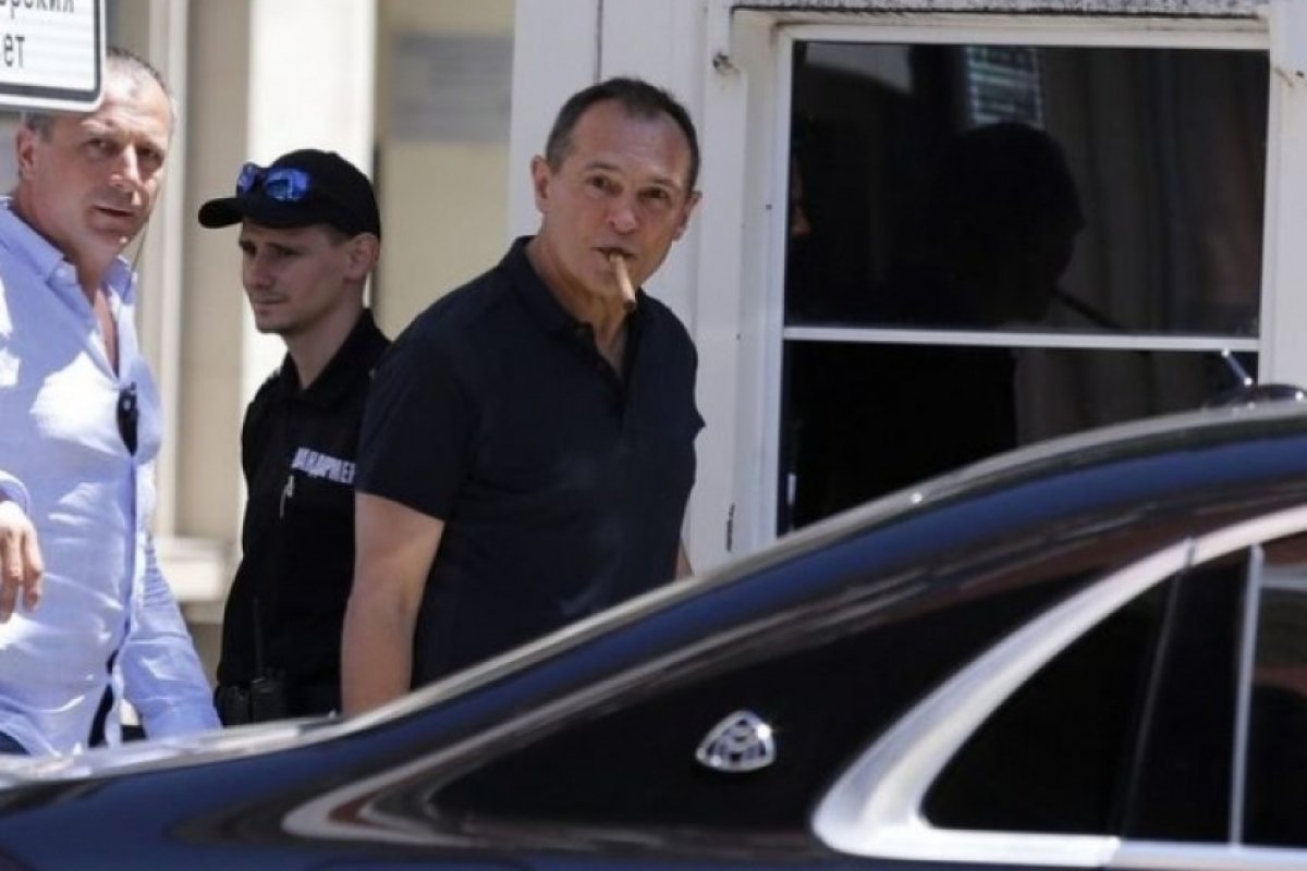 Васил Божков е арестуван