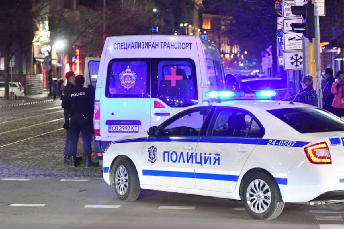 Катастрофира линейка с Ветко и Маринела Арабаджиеви