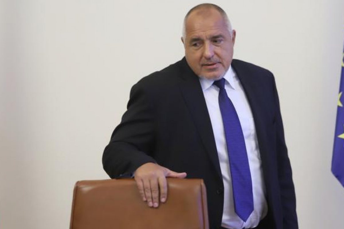 Борисов: Обмисляме магазините сутрин да работят само за възрастни 