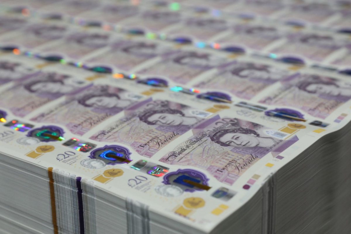 ИЗВЪНРЕДНО: Правителството плаща 80% от заплатите