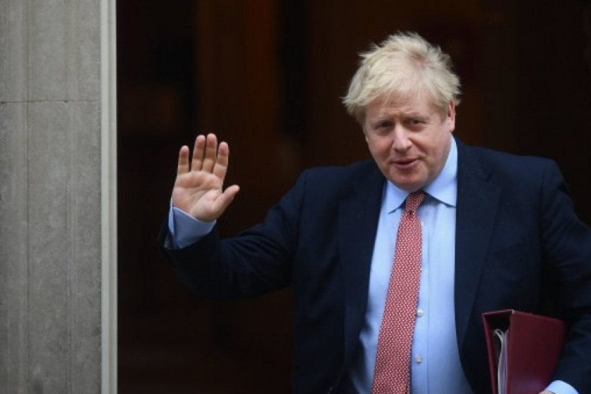 Борис Джонсън продължава да е в интензивното отделение