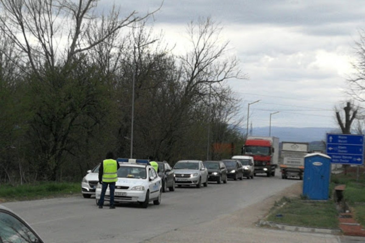 Свалят КПП-тата след полунощ
