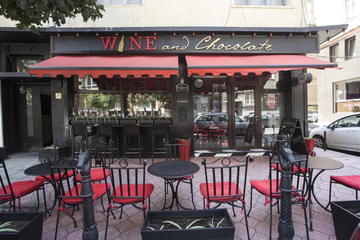 Вечерен час за ресторантите и кафетата в София