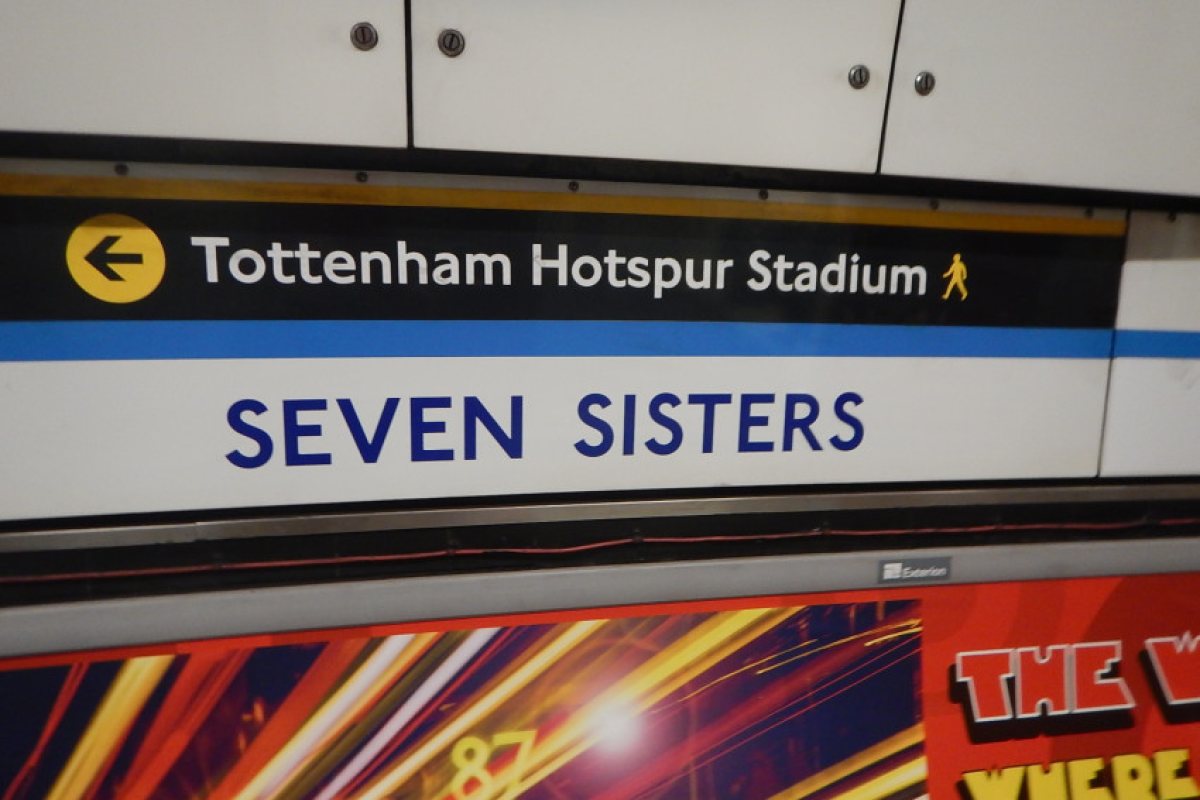 Нападение с чук на Seven Sisters Station.