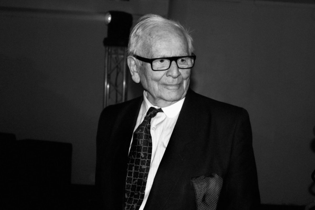 На 98 години почина модният дизайнер Пиер Карден
