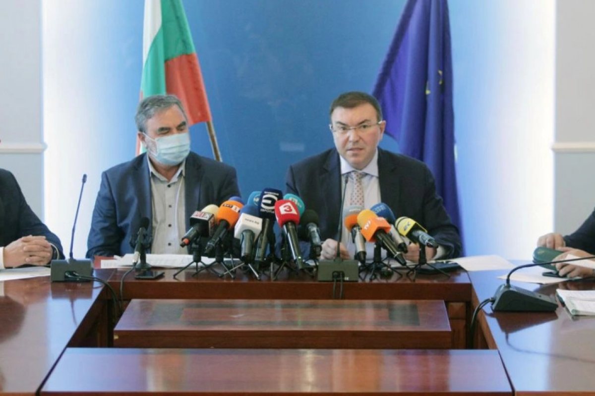 Ограничителните мерки в България дадоха резултат: Броят на излекуваните е два пъти по-голям от този на заразените