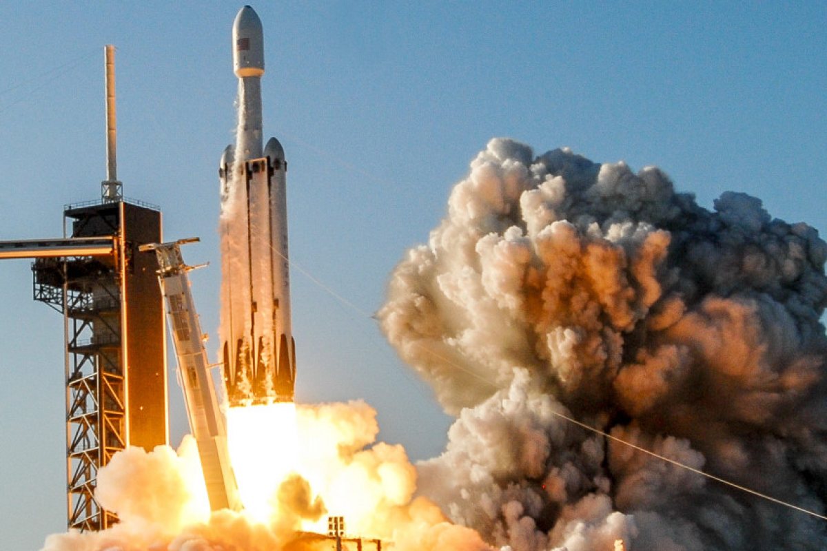 SpaceX изведе турски спътник в орбита