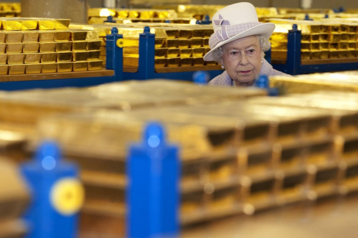 Bank of England: Великобритания е изправена пред "най-мрачните си часове"..