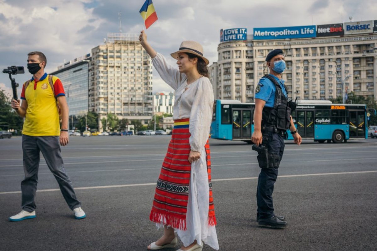 Румъния: в Букурещ отварят ресторанти, барове и заведения.