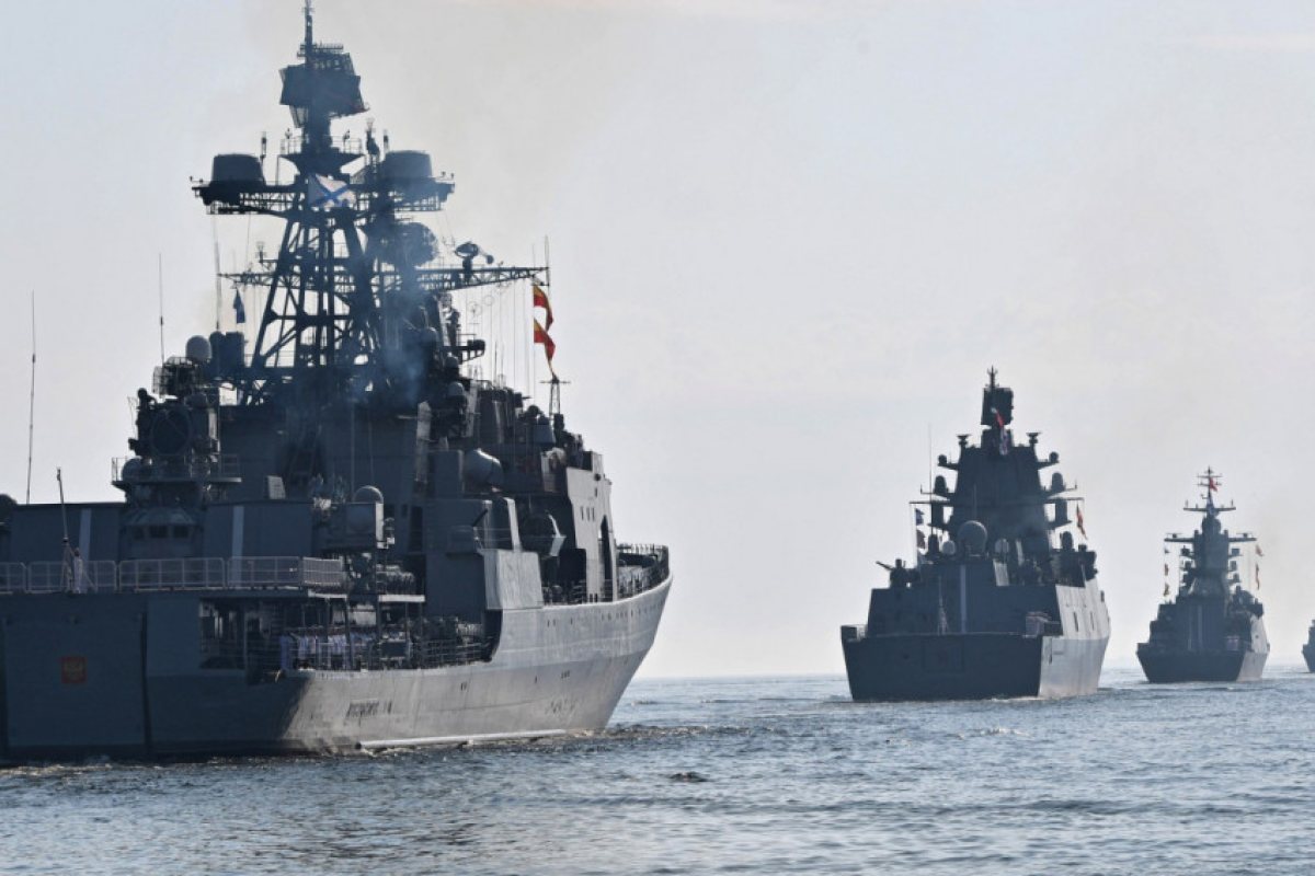 Русия изпрати 15 бойни кораба в Черно Море