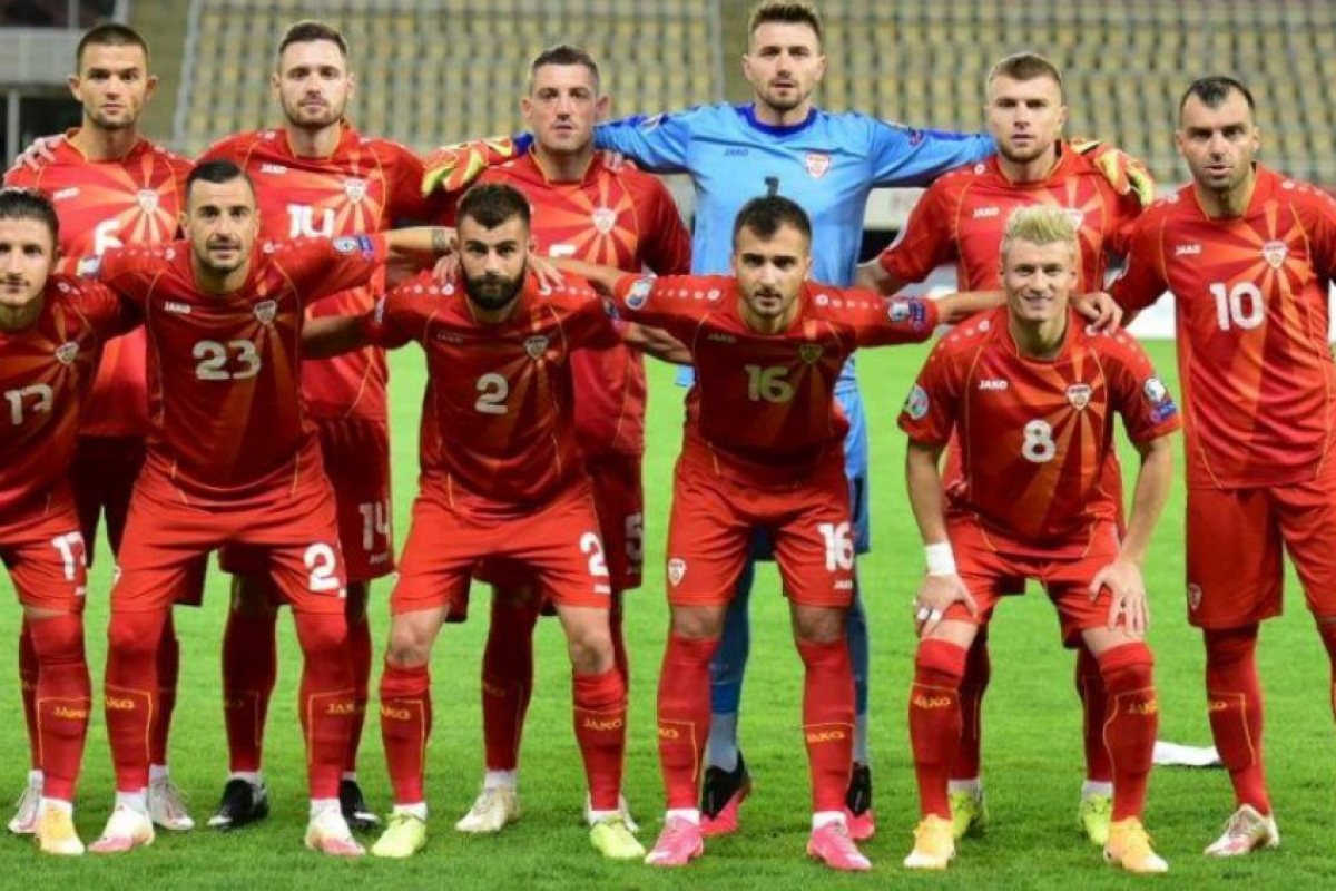 Скандал между Атина и Скопие заради футболните екипи на македонците