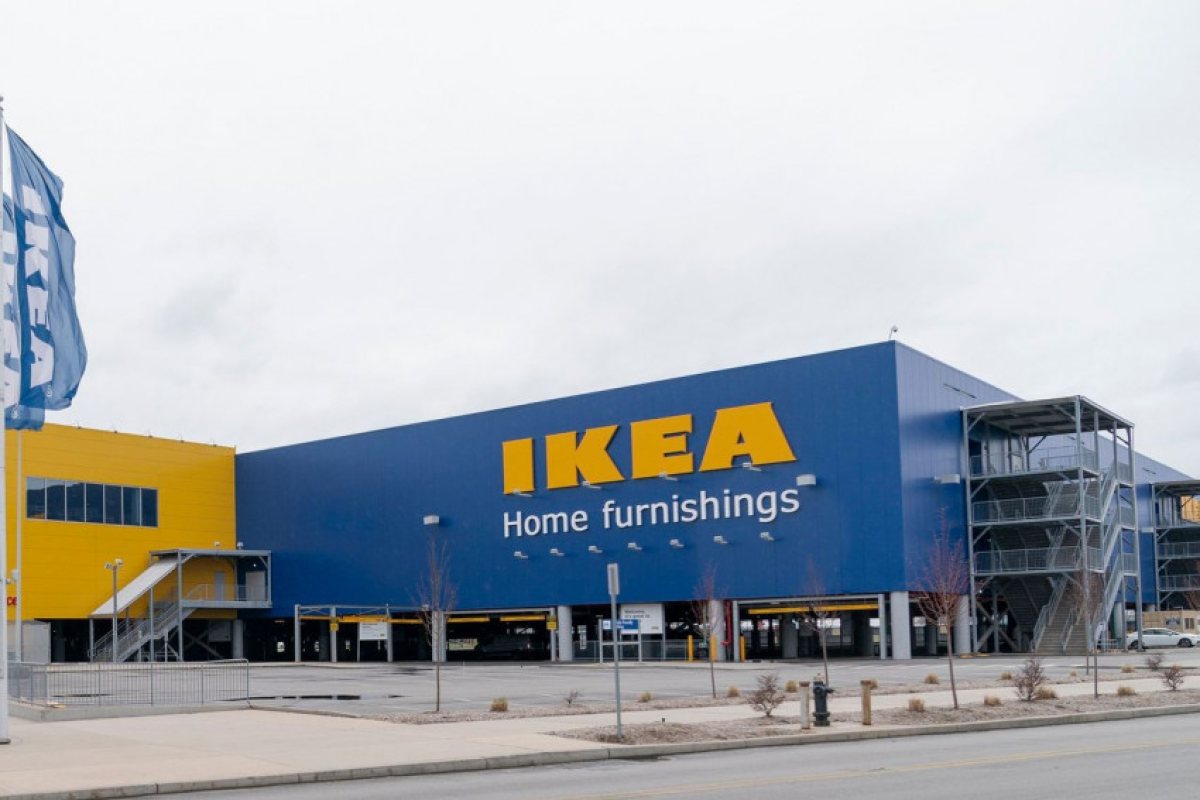 ИКЕА (IKEA) шпионирала масово служителите си, осъдиха ги! 