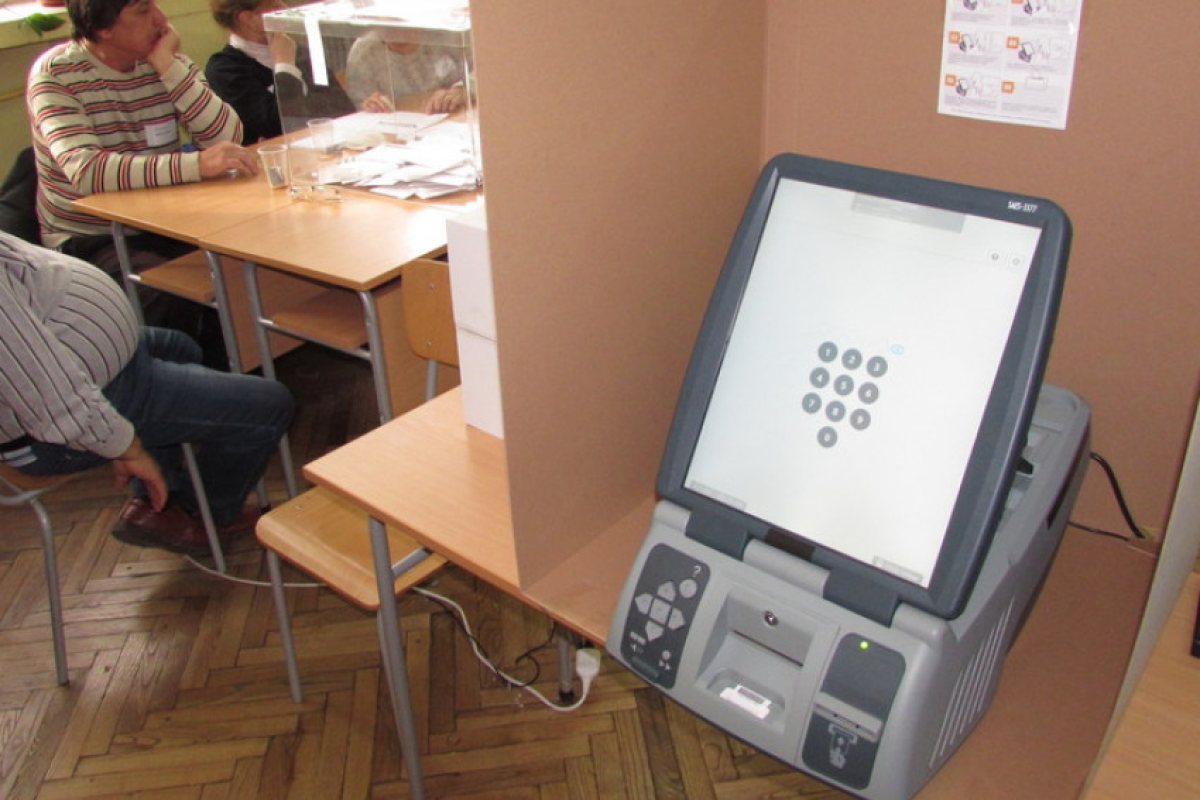 Започна се: Повредени машини в София, Варна и Бургас, че и в Полски Тръмбеш