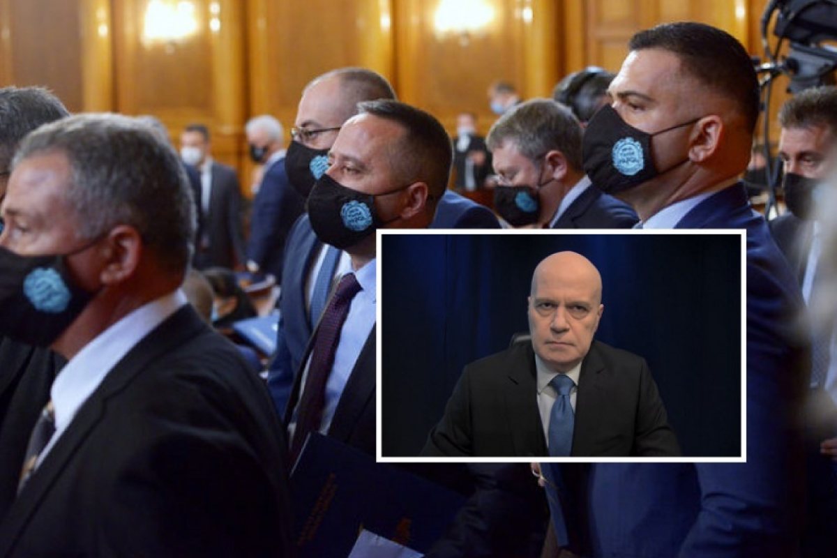 Страната изправена пред конституционна криза