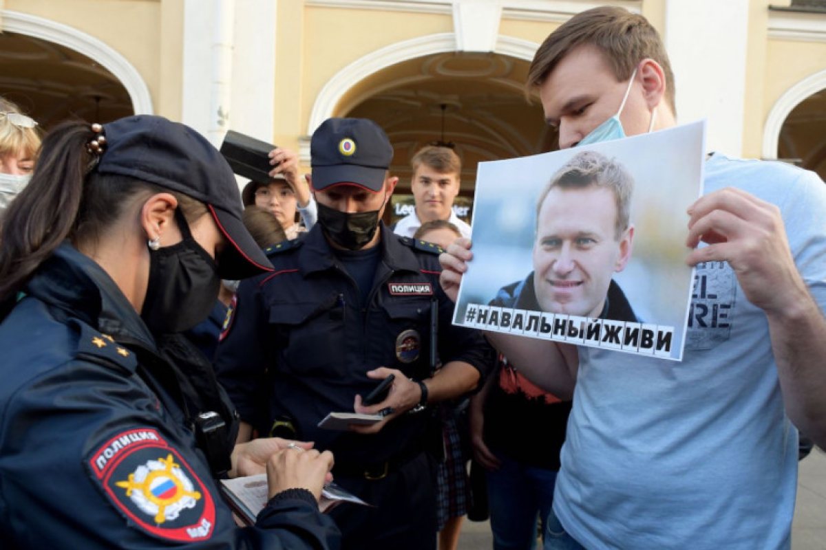 На Русия не и стига само Навални, "подгони" и негови партньори, подчинени и съюзници!