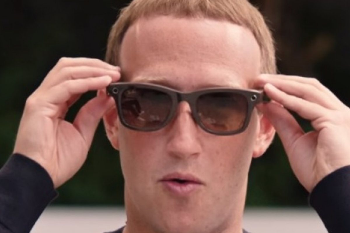 Facebook представи първите си умни очила