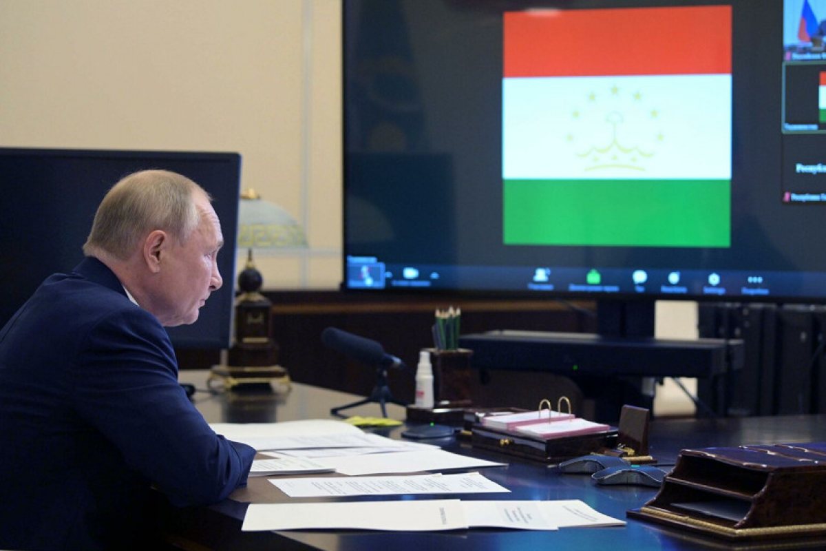 Владимир Путин: "В обкръжението ми има болни от коронавирус, за това съм под карантина"