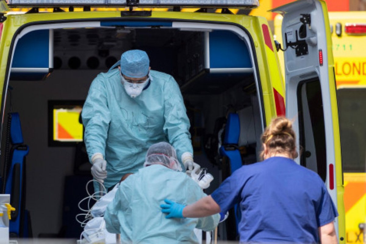 Военните на помощ на NHS в Шотландия и Северна Ирландия
