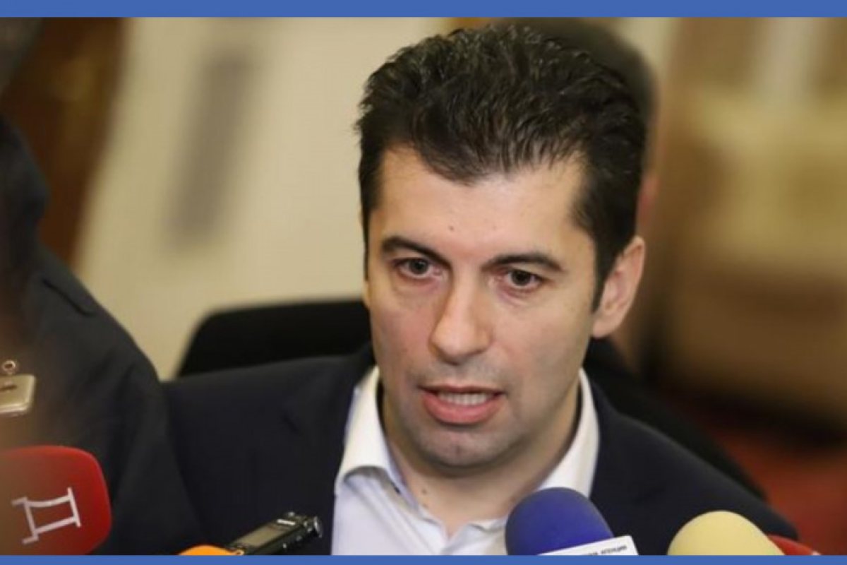 Кирил Петков сутринта уволни хората на Слави, но вечерта пак ги назначи