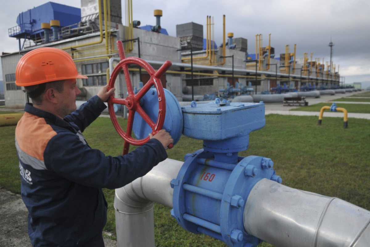 След вчерашната визита на Макрон в Украйна, Путин спря газта на Франция!