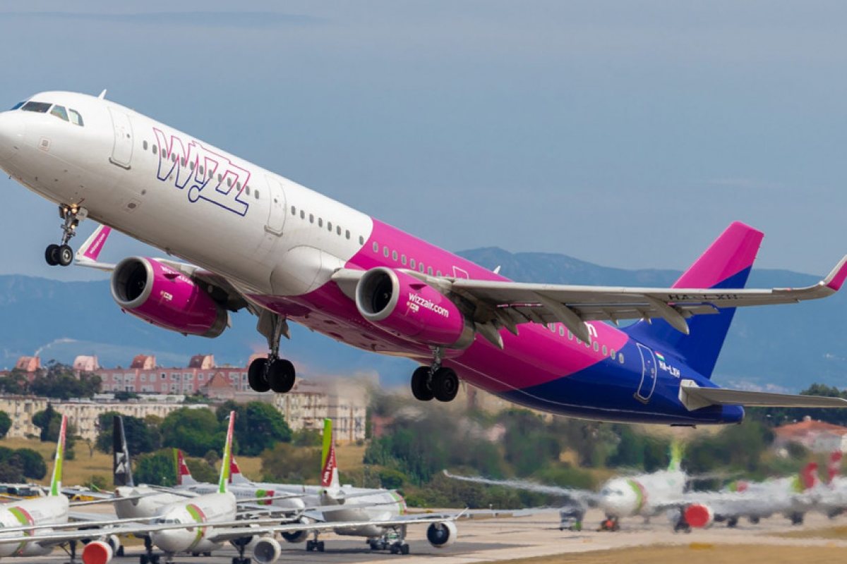 Wizz Air ще осигури още безплатни билети за украинци от Европа до Великобритания