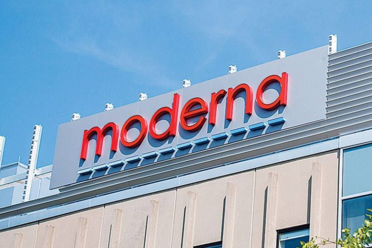 Американската Moderna, ще построи производствен център за ваксини в Англия