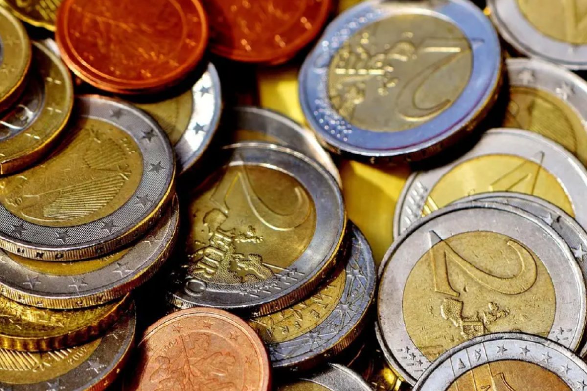 Инфлацията във Франция достигна връх и продължава да нараства заради войната в Украйна и сътресенията свързани с нея