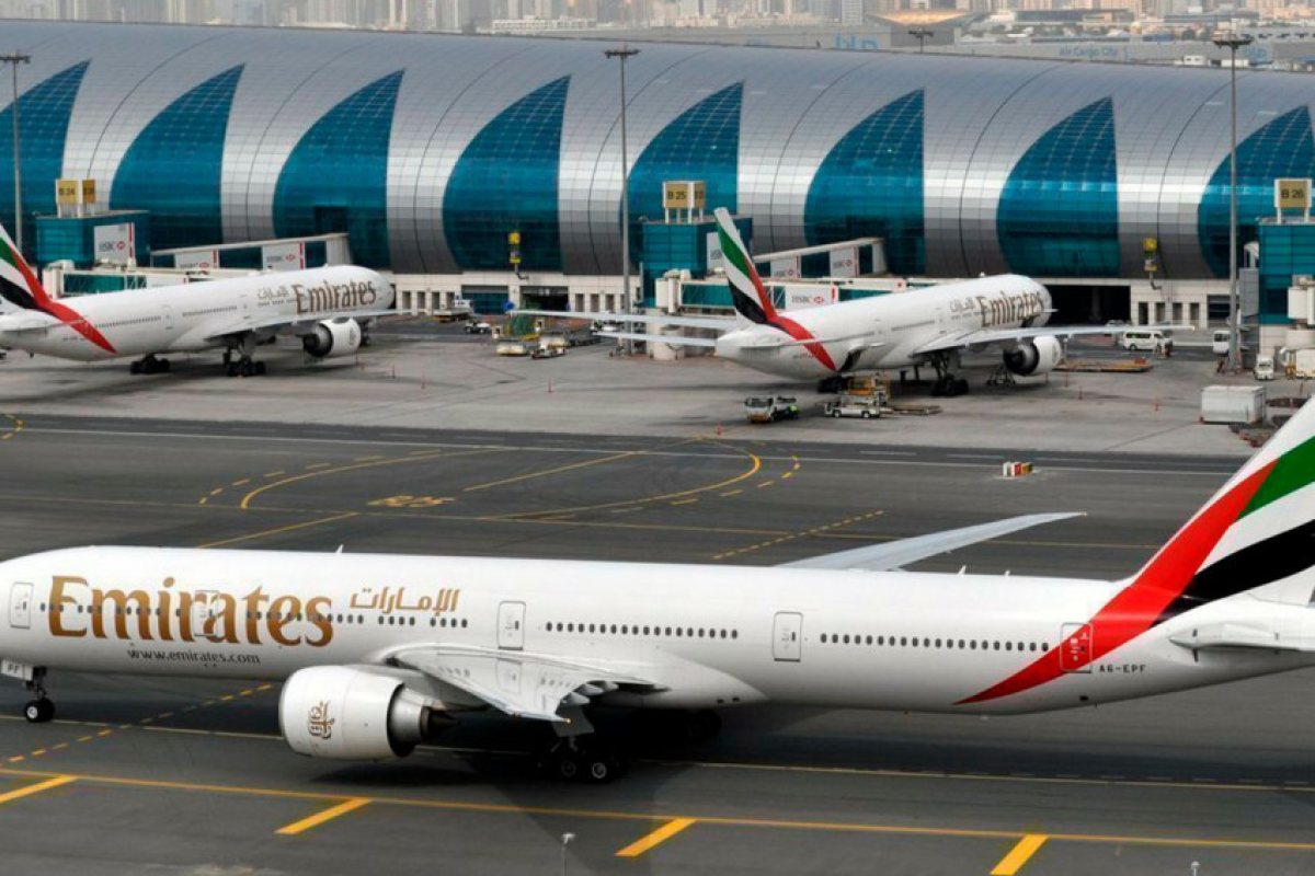 БУНТ: Дубайската авиокомпания "Emirates" категорично отказа да се съобрази с летище Хийтроу и да редуцира броя на полетите си до Лондон.