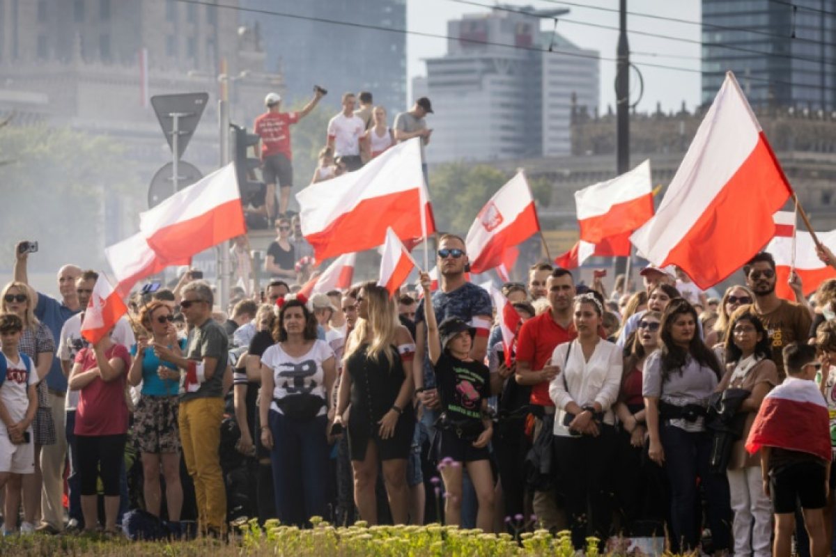 Изненадващо Полша поиска многомилиардни репарации от Германия заради окупацията през Втората световна война