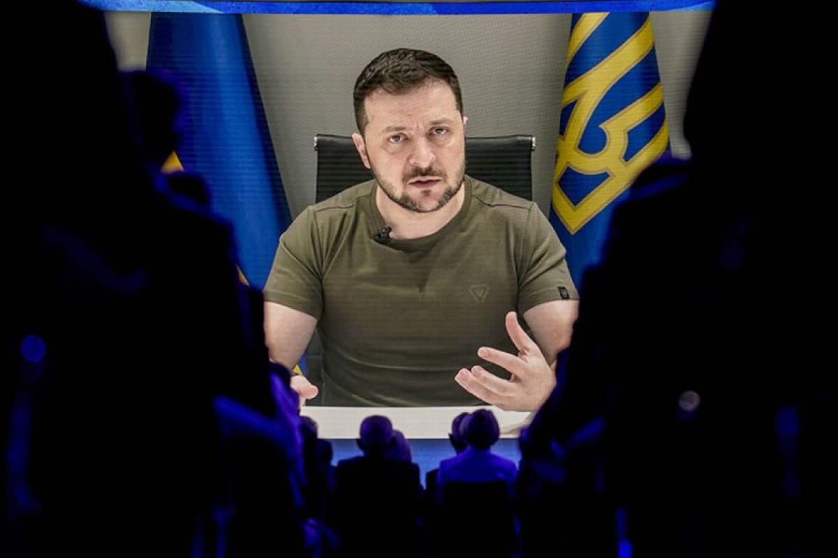 Зеленски: Украйна си върна повече от 60 населени места около Херсон, руснаците са унищожили цялата гражданска инфраструктура преди да избягат