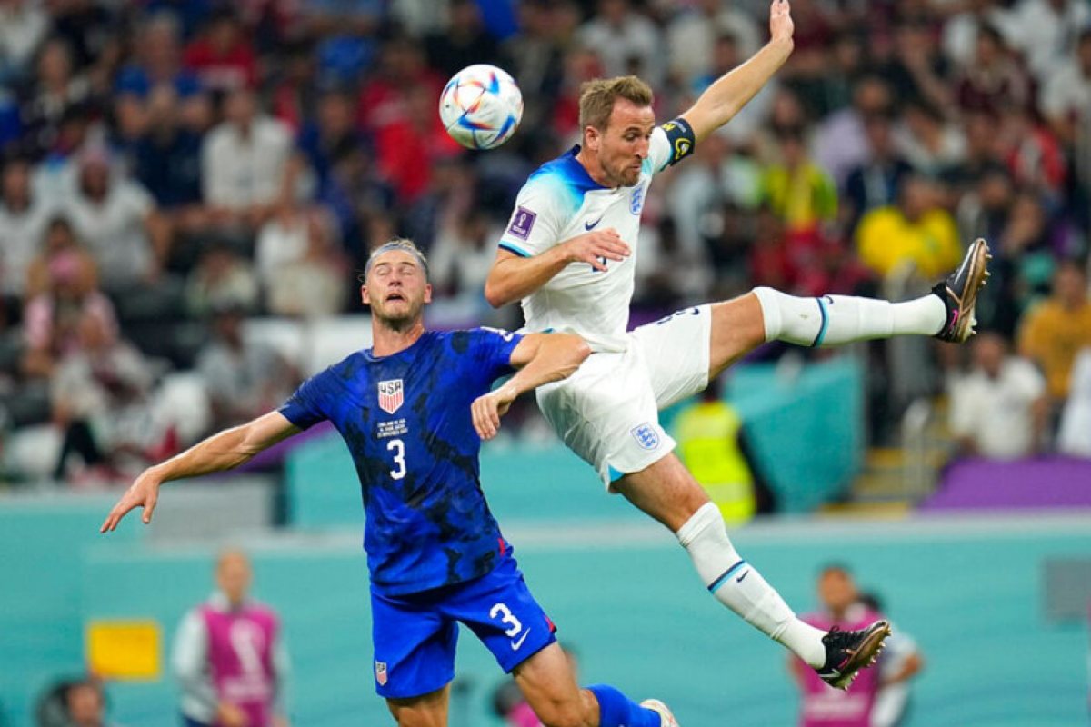 Измъчен мач на Англия срещу САЩ, единственото хубаво нещо за ''трите лъва'' след равенството "0:0" е, че остават водещи в групата