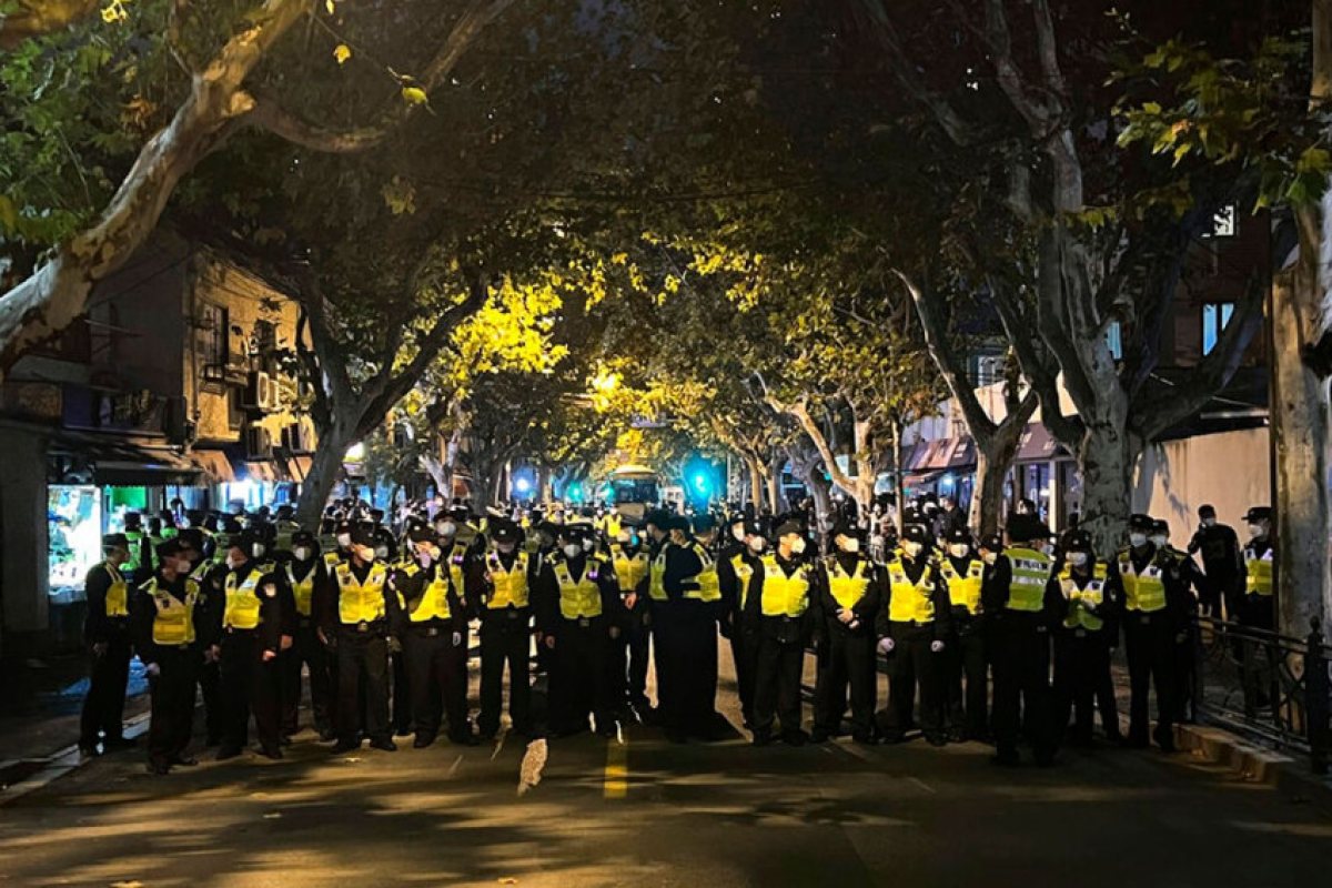 Масови анти-ковид протести срещу комунистическите власти в Китай. Хората в Ухан искат край на тежките ковид-ограничения и Локдауни
