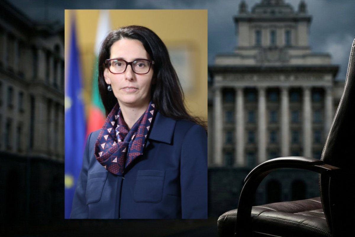 ИЗВЪНРЕДНО: Втора оставка в служебния кабинет! Министърът на регионалното развитие напуска
