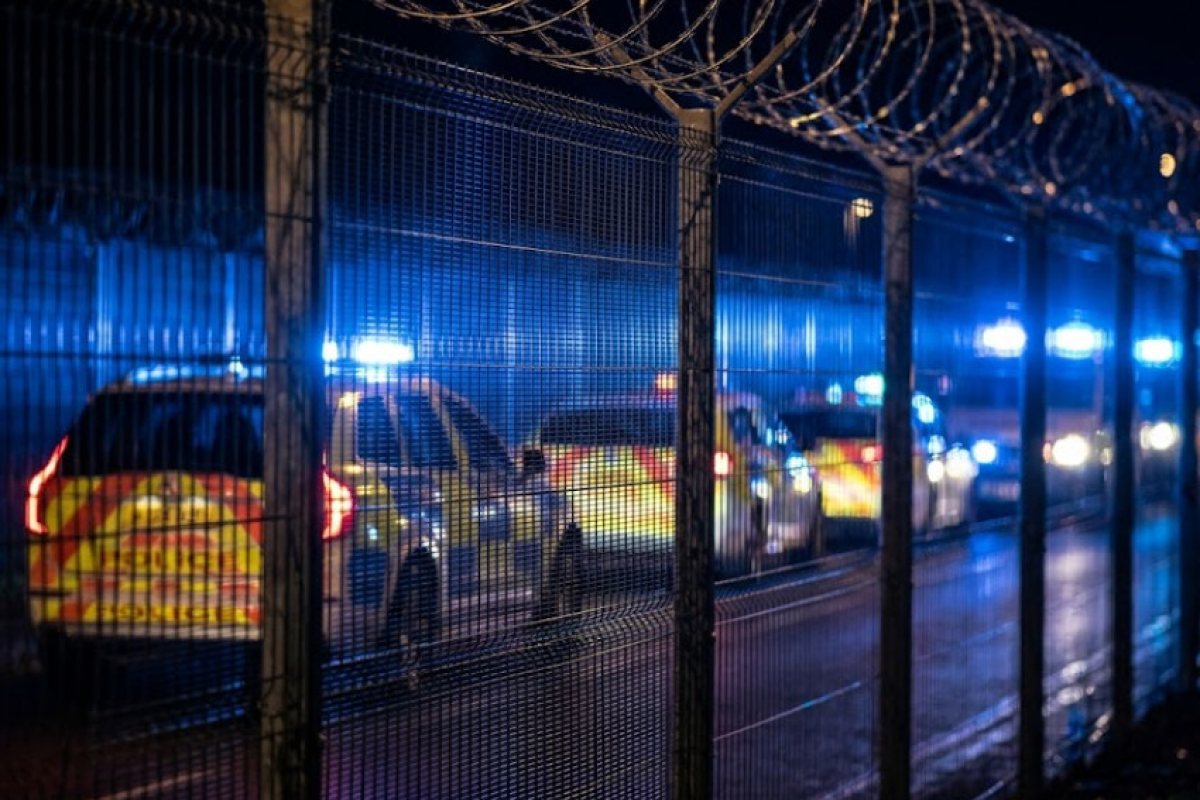Иранец и румънка са обвинени в опит за проникване в британската ядрена база Faslane