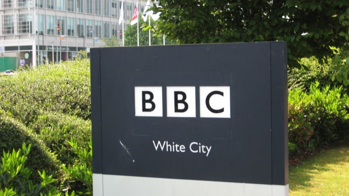 BBC с нов шеф: Бившият директор в Google Мат Бритън поема ръководството на фона на съдебен иск от Тръмп