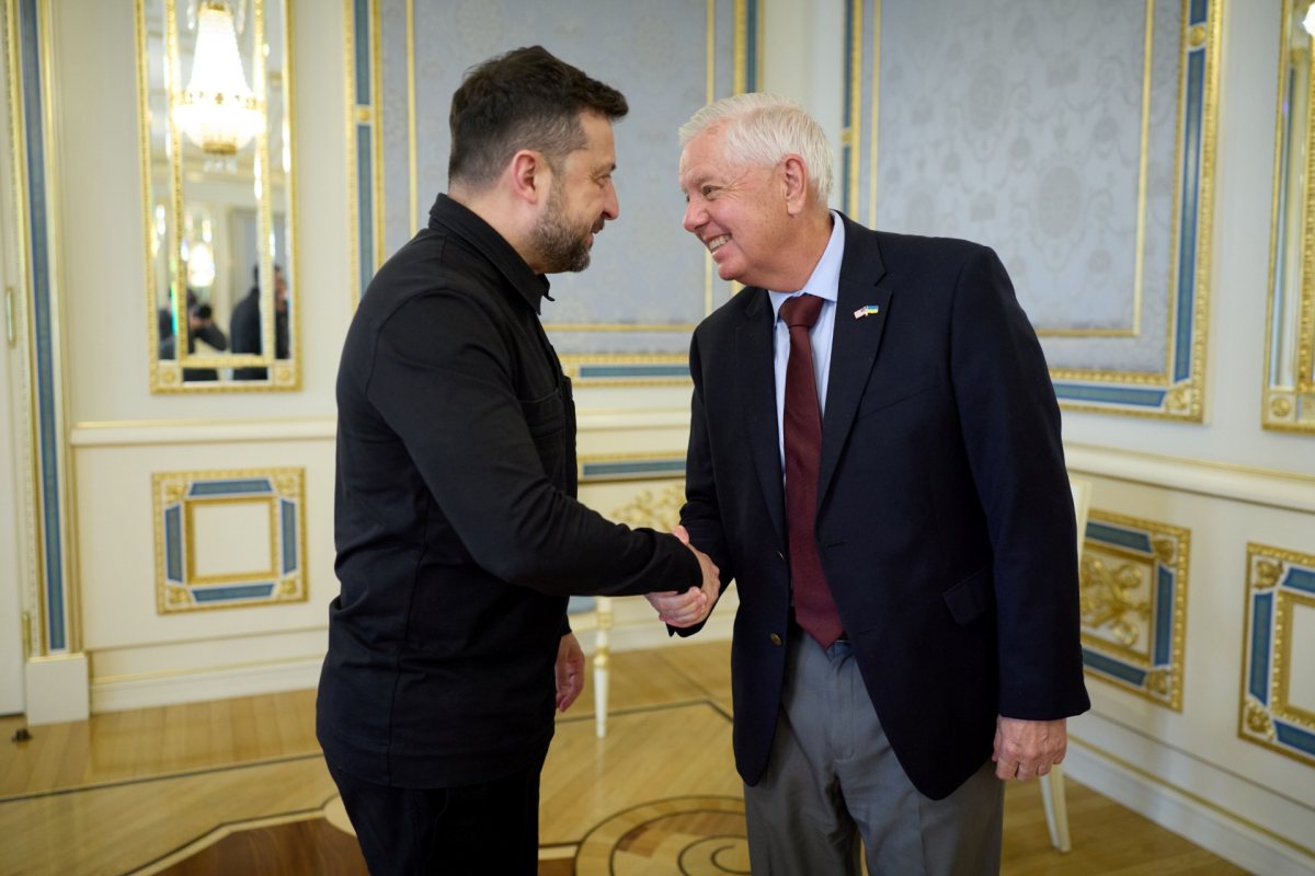 Почина американският сенатор Линдзи Греъм, ключов съюзник на Украйна