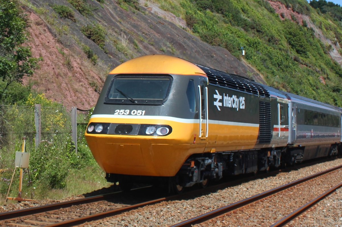 Юбилей: Легендарният Intercity 125 тръгва отново