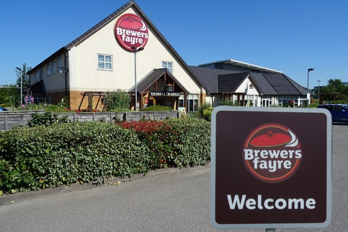 Whitbread закрива веригите ресторанти Brewers Fayre и Beefeater