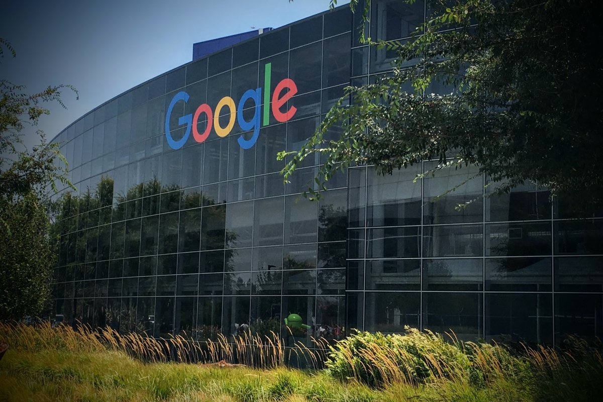 Изкуственият интелект на Google случайно хакна три компании