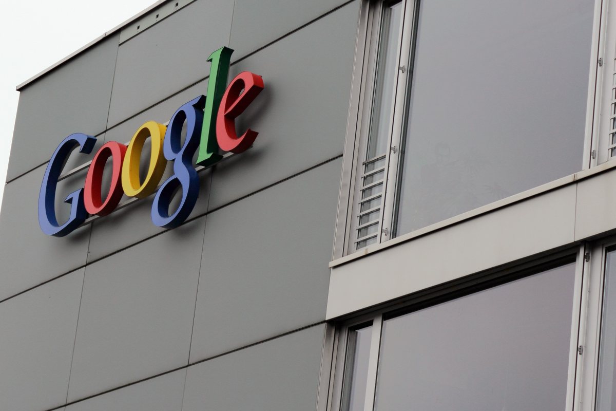 Собственикът на Google загуби 500 млрд. долара пазарна стойност за един ден