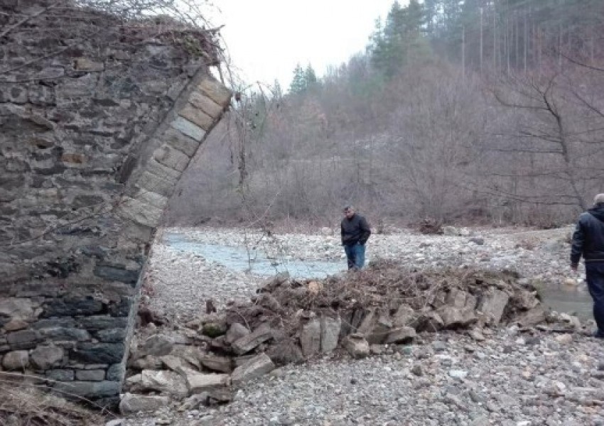 Близо 250 иманярски банди рушат историческото ни наследство