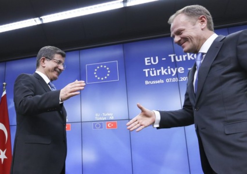 Турция постигна споразумение с ЕС – срещу пари и нови отстъпки ще приема мигранти от Европа