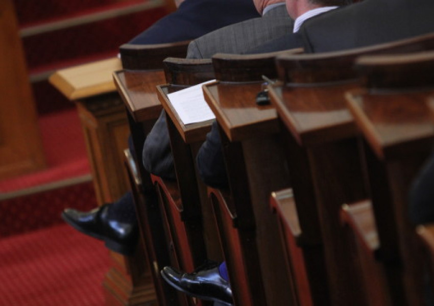 Депутатите пенсионери в 44-ия Парламент ще взимат по 7500 лева на месец