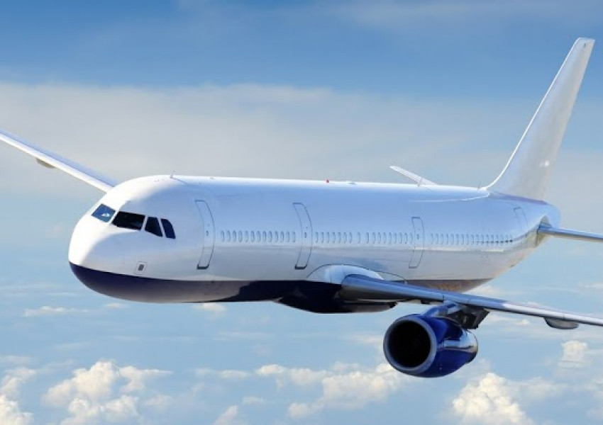 Скандално! Авиокомпания свали от самолет болно българче и семейството му