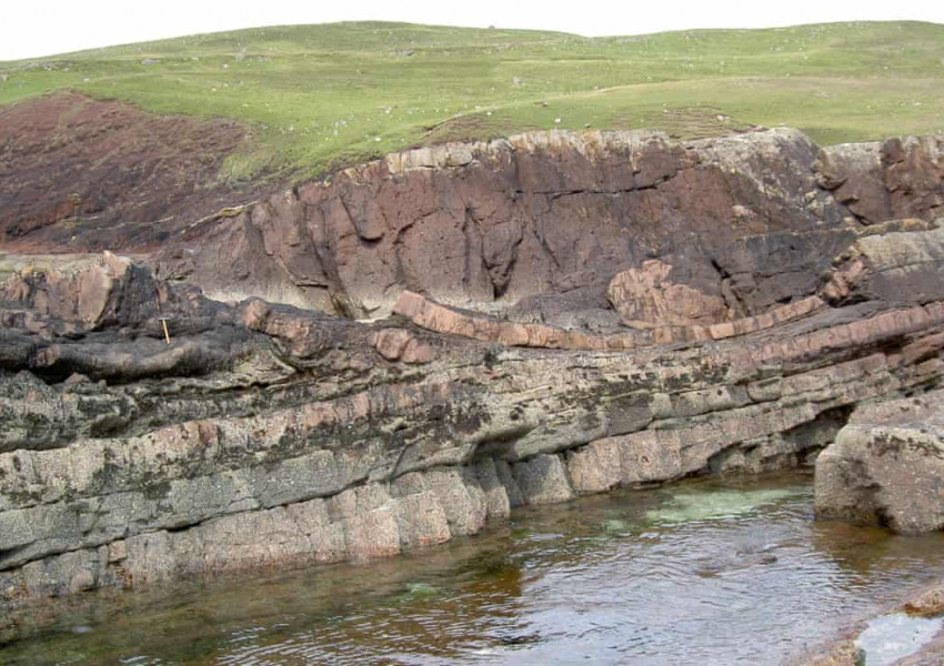 Откриха кратер от астероид на 1,2 млрд. години в Шотландия