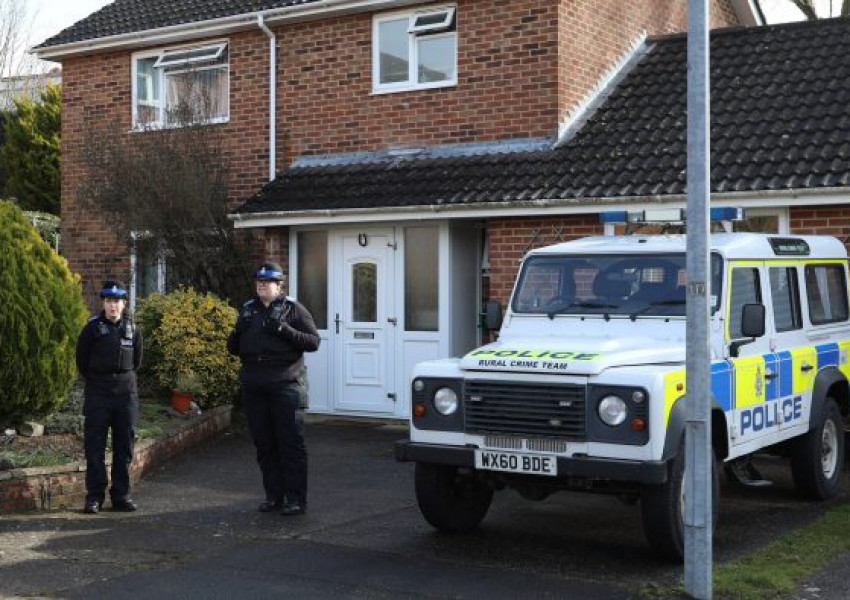 Отровили и дъщерята на шпионина 