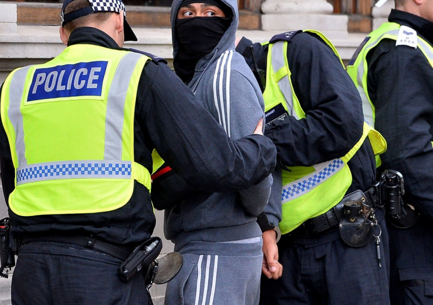 Лондон: полицията арестува протестиращи срещу ограниченията заради коронавируса