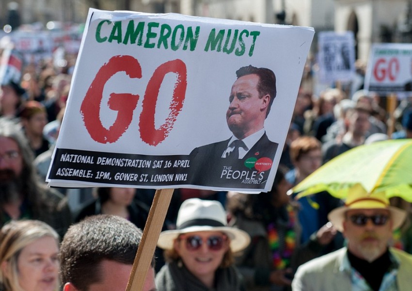 Хиляди британци излязоха на протест срещу Камерън (СНИМКИ)