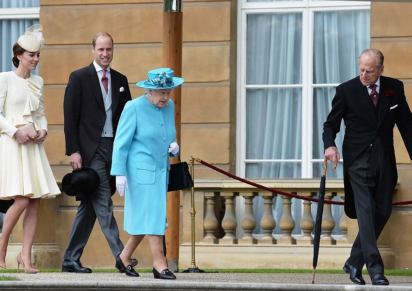 Уилям и Кейт уважиха градинското чаено парти на Кралицата