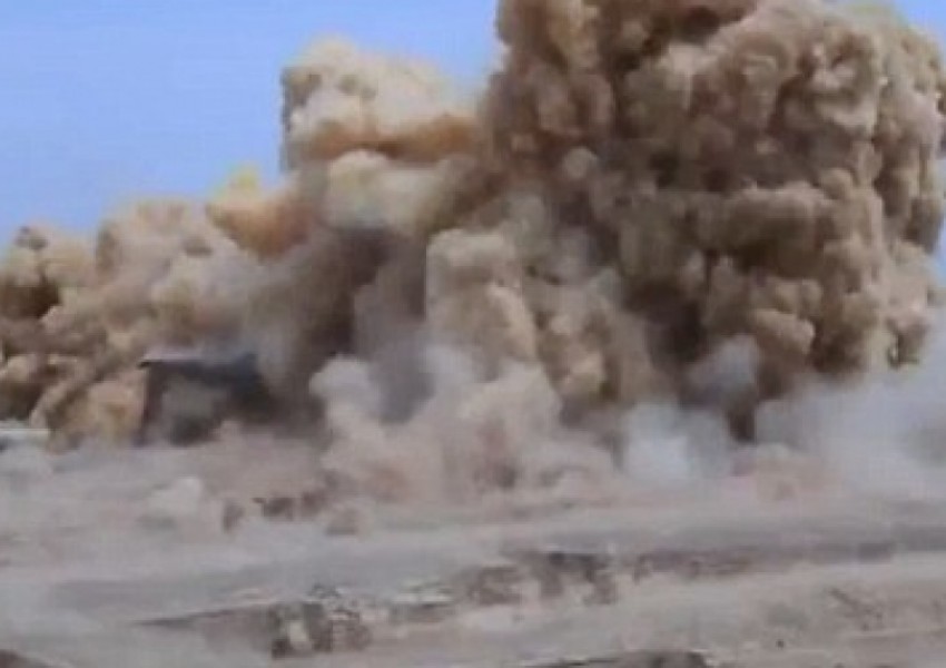  "Ислямска държава" унищожи храм на 3000 години